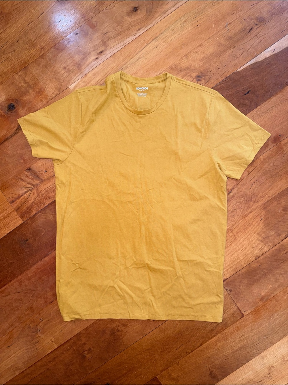 Bonobos Jetsetter Performance Tee – Large in Honey Mustard and Slim